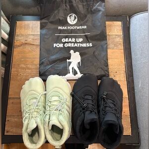 Peak Footwear Winter Shoes Size 9 in Mint and Black | Women’s Furry Shoes